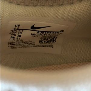 foundation elite training sneaker